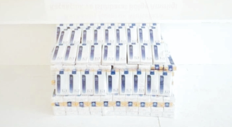 Sınır kapısında her gün kaçak sigara var