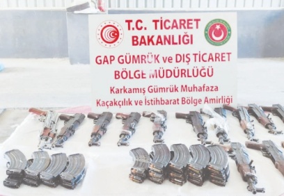 Sınır kapısında uzun namlulu silah ile mühimmat ele geçirildi