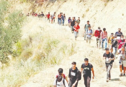 Sınır ticareti, insan ticaretine dönmüş, sığınmacılarla birlikte ülkede kaos çıkacak kaygısı yaygın