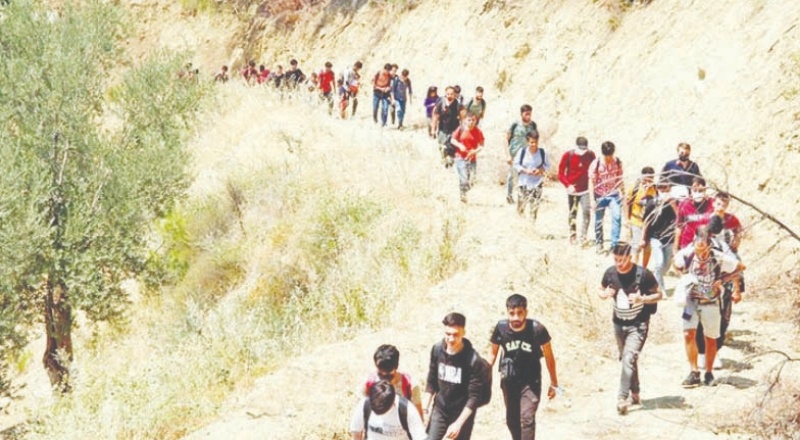 Sınır ticareti, insan ticaretine dönmüş, sığınmacılarla birlikte ülkede kaos çıkacak kaygısı yaygın