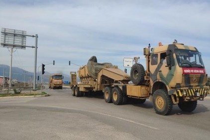 Sınıra obüs sevkiyatı yapılıyor