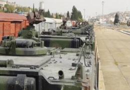 Sınıra sevk edilen askeri araçlar Gaziantep'e geldi