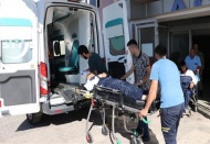 Sınırda devriye gezen askeri araç şarampole devrildi 
