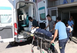 Sınırda devriye gezen askeri araç şarampole devrildi 