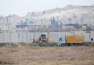 Sınırda duvarlar hızla yükseliyor