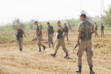 Sınırda kaçakçıların geçişini engellemek için ateş açıldı