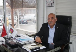 Sınırda kilometrelerce kuyruk oluşuyor