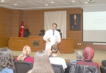 Sinüzit, burun ya da diş enfeksiyonu kaynaklı olabilir