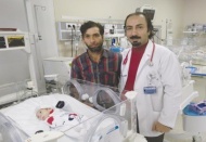 Sırat bebek yaşama tutundu