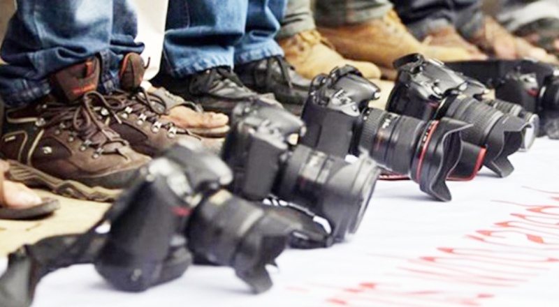 Şirketler aleyhine haber yapan gazeteciler 3 yıla kadar hapisle cezalandırılabilecek