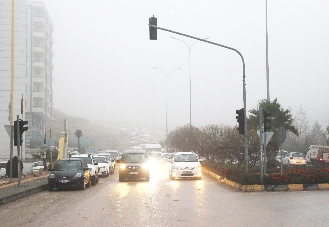 Sis, ilçelerde de etkili oluyor