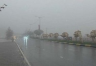 Sis yüzünden 24 saat uçak inemedi