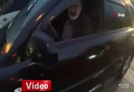 Şişli'de motosikletliye coplu saldırı kamerada