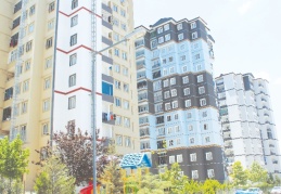 Site yöneticisi: “Biz fabrika işçisiyiz, paramızı geri ödesinler”