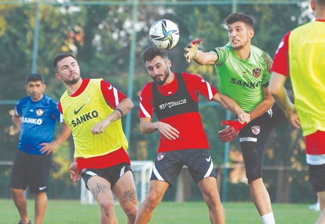 Sivas maçının antrenmanı çift kale maçla noktalandı