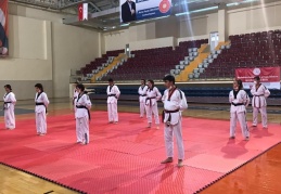 Siyah kuşak ve dan terfi sınavları yapıldı