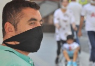 Siyah maske ciltte tahriş ve egzema yapıyor