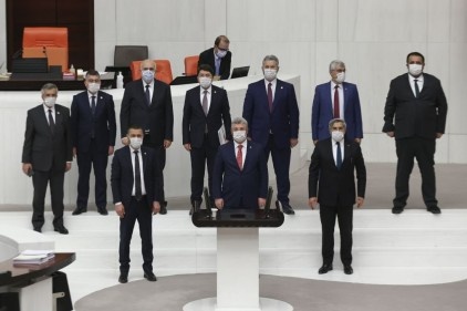 Siyasiler, düşünce suçluları tutuklu gazeteciler kapsam dışında kaldı