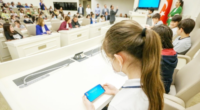 Siz bizleri geleceğe hazırlayacaksınız