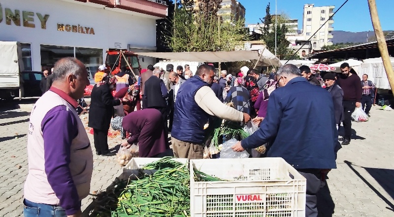 Soğanın kilosu 3, patatesin kilosu 5 TL'den satıldı