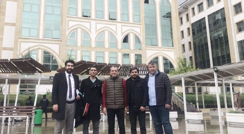 Sokak röportajı yapan 3 YouTuber’a ev hapsi