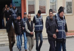 Sokak satıcıları gözaltında