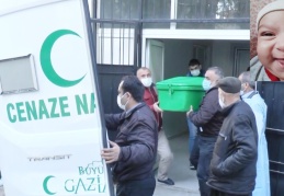 Soluk borusu tıkanan 6 aylık bebek hayatını kaybetti