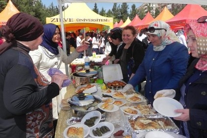 Soma için kermes düzenlediler