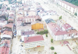 Somali'ye 30, Türkiye'nin afet bölgelerine 20 milyon dolar