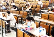 Son 5 yılda 230 bin 595 öğrenci kaydını dondurdu