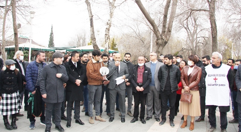 Son bir haftada on binin üzerinde işçi, düşük zamma karşı iş bıraktı