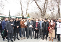 Son bir haftada on binin üzerinde işçi, düşük zamma karşı iş bıraktı