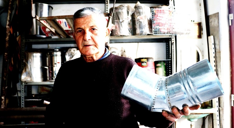 Son teneke ustası da teknolojiye direniyor