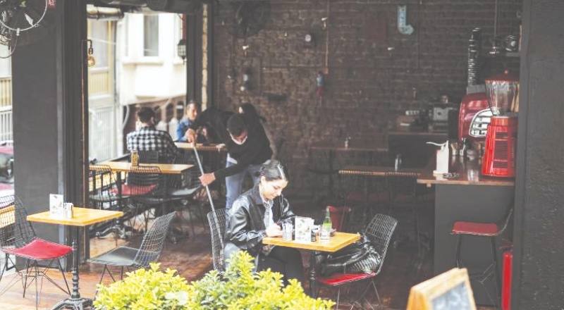 "Sonbaharda mekânlara girişte PCR testi zorunluluğu masada"