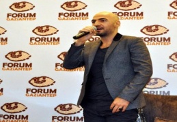 Soner Sarıkabadayı, Forum Gaziantep’te romantizm fırtınası estirdi!