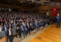 “Soran, araştıran ve farklı fikirleri olan öğrencilerin önünü açmamız lazım"