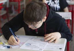 Soru kitapçıkları ve cevaplar paylaşıldı