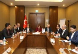 Sosyal, kültürel ve şeffaf belediyeciliği anlattı