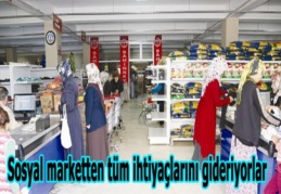 Sosyal marketten tüm ihtiyaçlarını gideriyorlar
