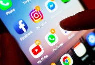 Sosyal medya yasası yürürlüğe girdi