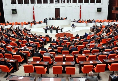 Sosyal medyaya sansür teklifi Meclis’ten geçti