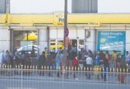 Sosyal mesafesiz kuyruk