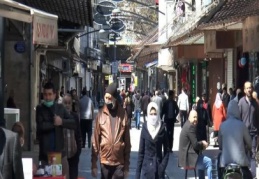 Sosyal mesafeye uyulmadı