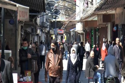 Sosyal mesafeye uyulmadı