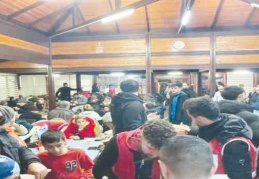 Sosyal tesisler, 8 bin depremzedeye yuva oldu