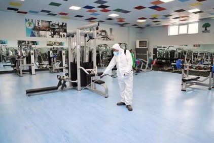 Sosyal tesislerde, spor tesislerinde, konteynırlarda dezenfekte yapılıyor