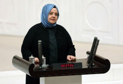 Sosyal yardımların yüzde 90'ını nakdi yapıyoruz
