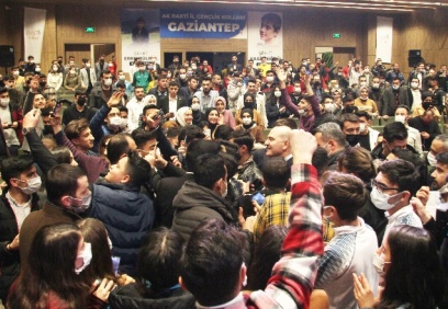 Soylu, Gaziantep’te gençlerle buluştu