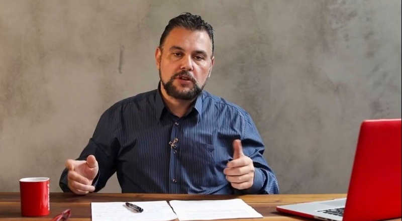 Sözcü yazarı Muratoğlu iddia etti: Türkiye ilk 10 ekonomi arasına girerse ülkenin dört bir köşesinde bütün hesaplar benden