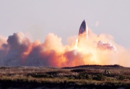 SpaceX'in Starship prototipi test aşamasında patladı